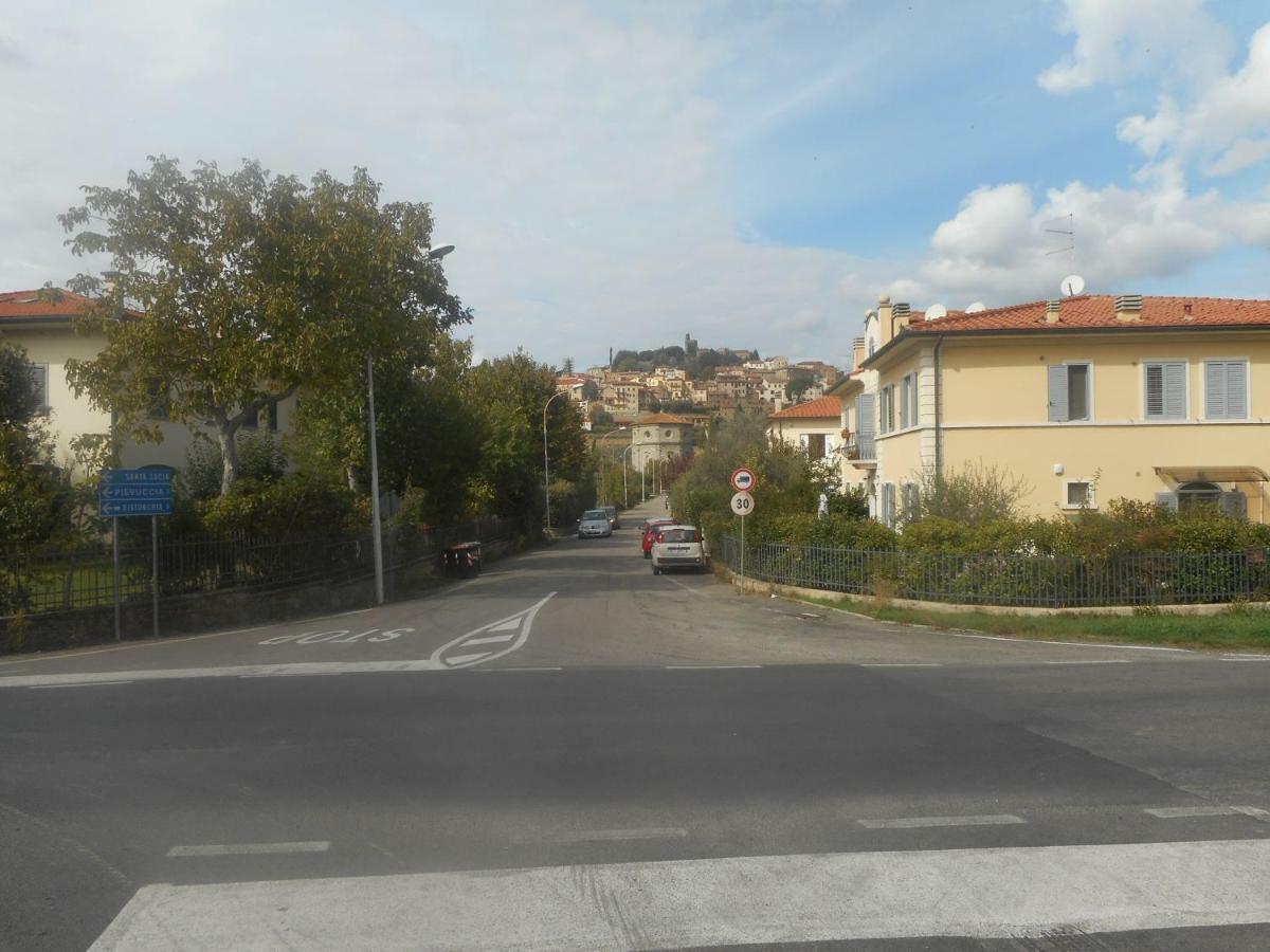 Poggio Fiorito Apartment Castiglion Fiorentino Bagian luar foto